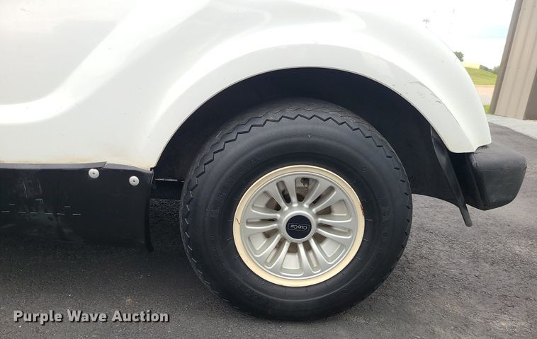 image for item MJ9386 2009 Yamaha  golf cart