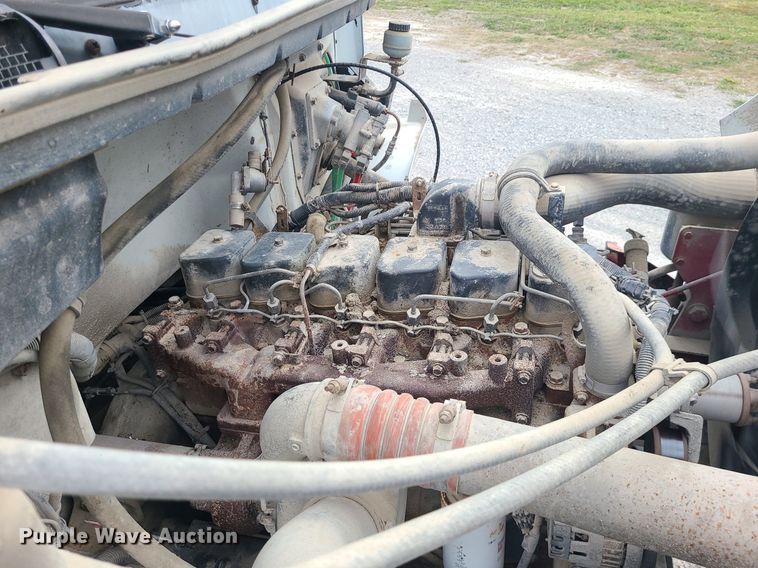 image for item MJ9387 1993 Freightliner FL70  dump flatbed truck