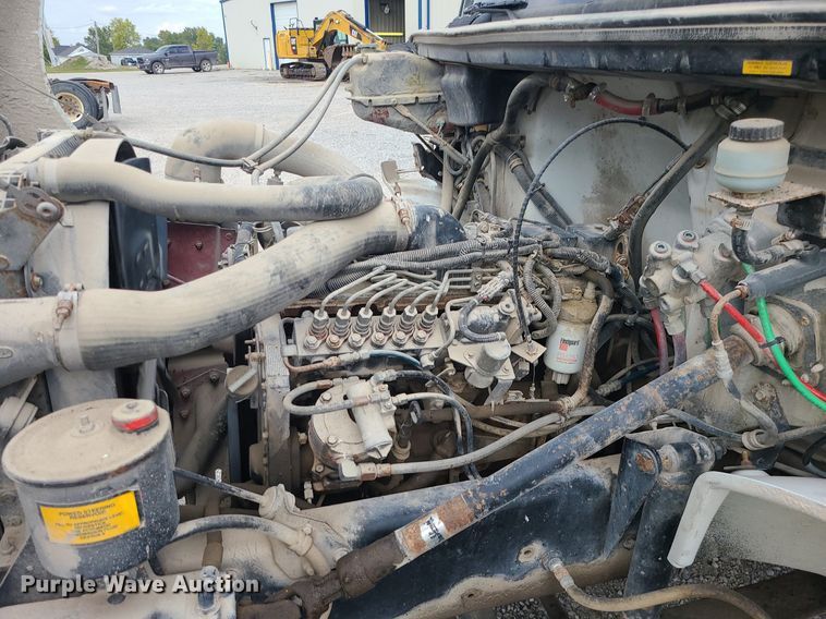 image for item MJ9387 1993 Freightliner FL70  dump flatbed truck