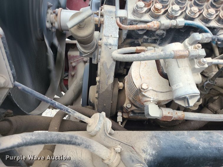 image for item MJ9387 1993 Freightliner FL70  dump flatbed truck