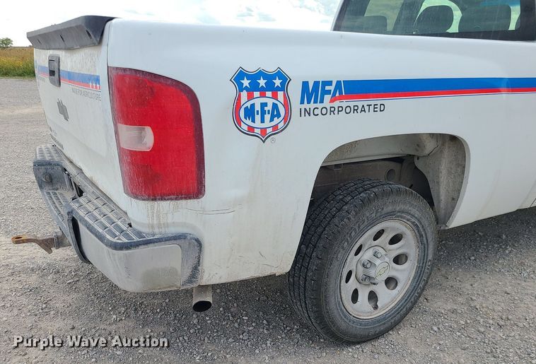 image for item MJ9389 2008 Chevrolet Silverado 1500  Ext. Cab pickup truck