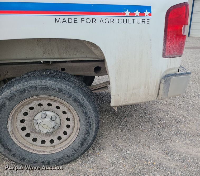 image for item MJ9389 2008 Chevrolet Silverado 1500  Ext. Cab pickup truck