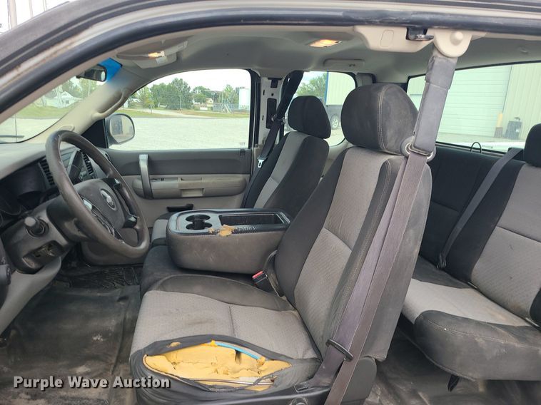 image for item MJ9389 2008 Chevrolet Silverado 1500  Ext. Cab pickup truck