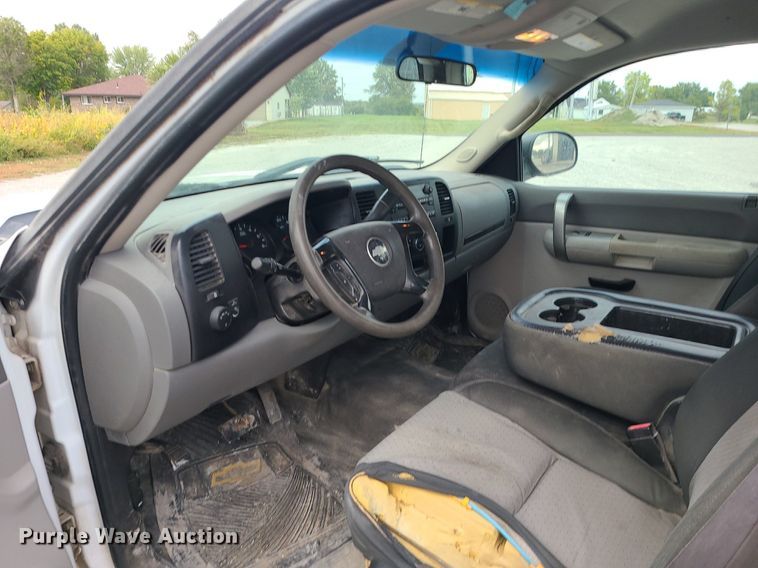 image for item MJ9389 2008 Chevrolet Silverado 1500  Ext. Cab pickup truck