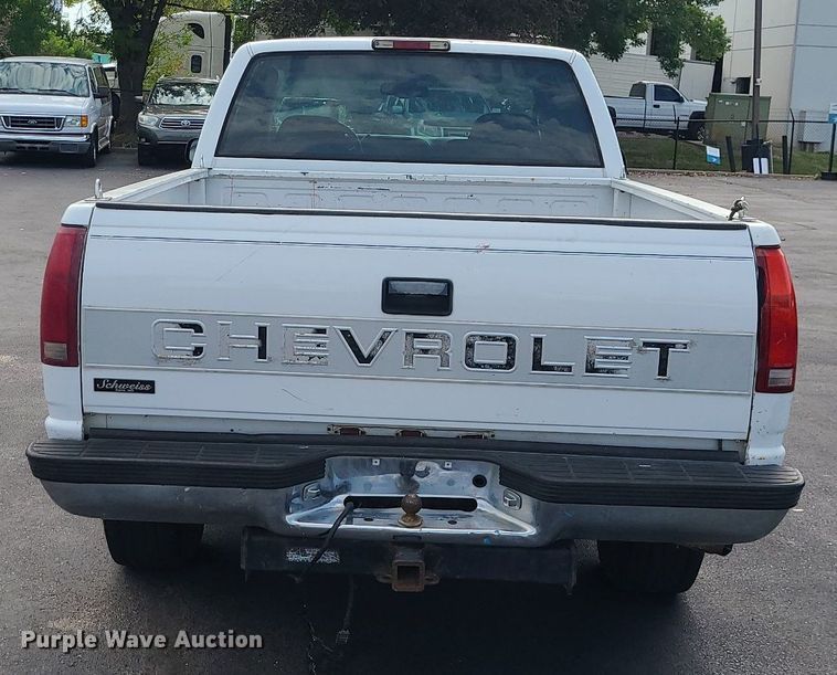 image for item MJ9400 1997 Chevrolet K1500  Ext. Cab pickup truck