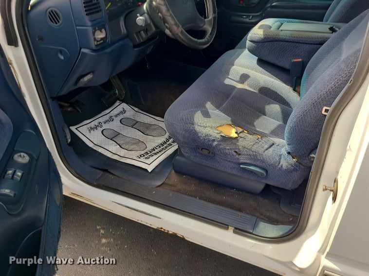 image for item MJ9400 1997 Chevrolet K1500  Ext. Cab pickup truck