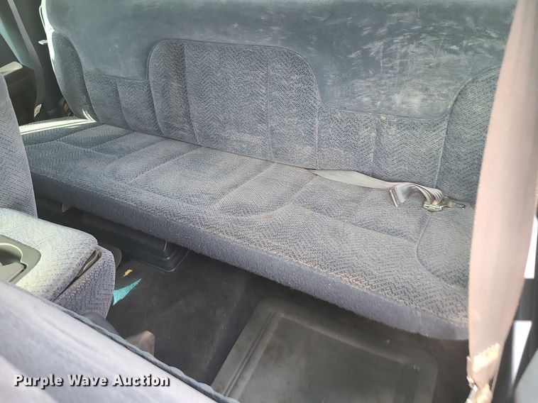 image for item MJ9400 1997 Chevrolet K1500  Ext. Cab pickup truck