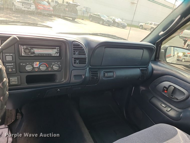 image for item MJ9400 1997 Chevrolet K1500  Ext. Cab pickup truck