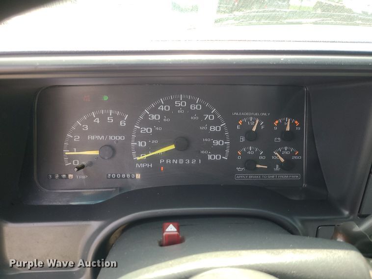 image for item MJ9400 1997 Chevrolet K1500  Ext. Cab pickup truck