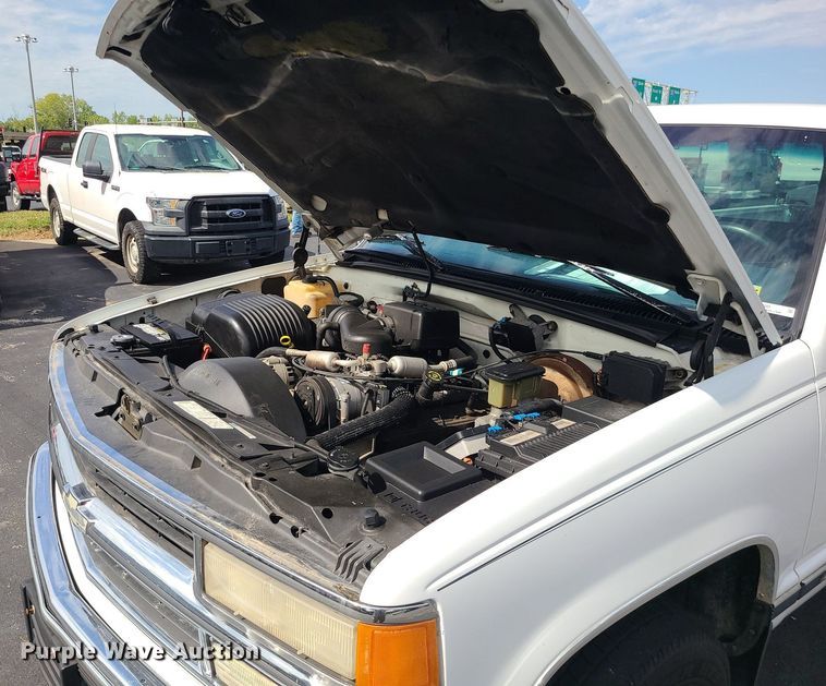 image for item MJ9400 1997 Chevrolet K1500  Ext. Cab pickup truck