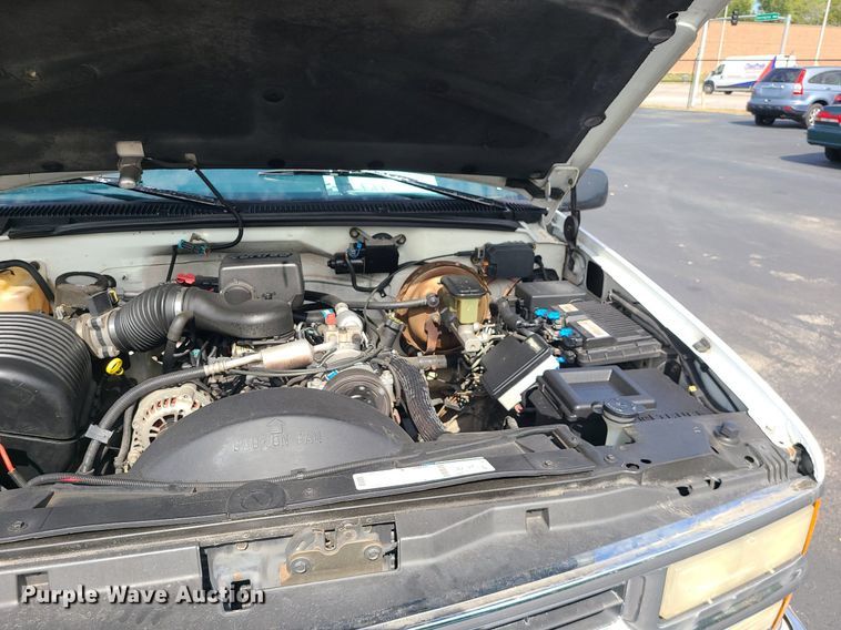 image for item MJ9400 1997 Chevrolet K1500  Ext. Cab pickup truck