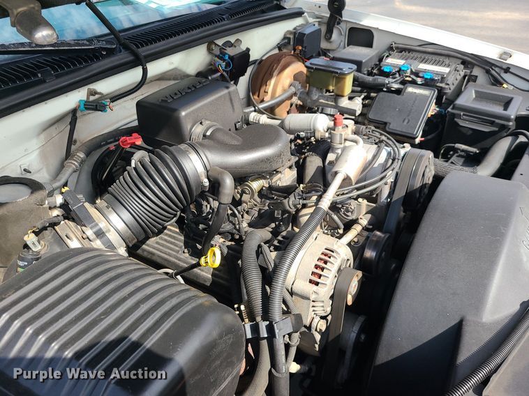 image for item MJ9400 1997 Chevrolet K1500  Ext. Cab pickup truck