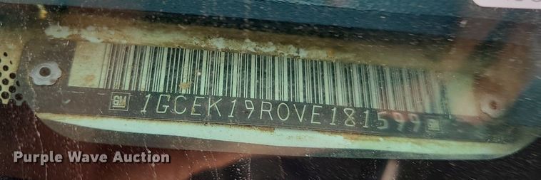 image for item MJ9400 1997 Chevrolet K1500  Ext. Cab pickup truck