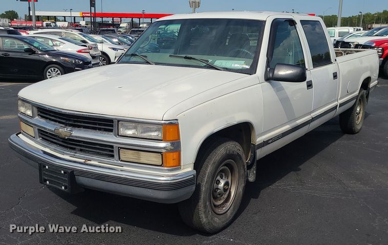 image for item MJ9401 2000 Chevrolet C3500  Crew Cab pickup truck