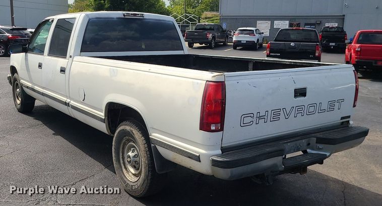 image for item MJ9401 2000 Chevrolet C3500  Crew Cab pickup truck