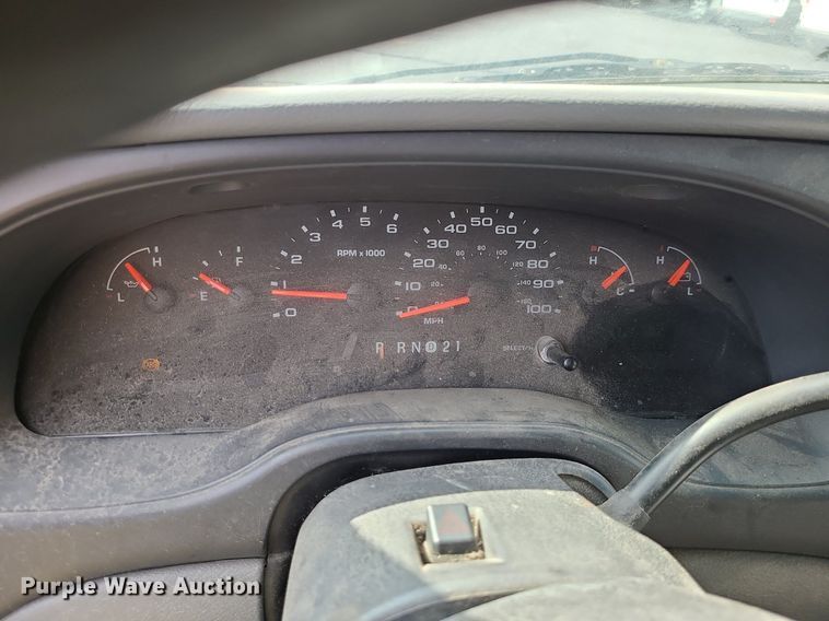 image for item MJ9403 2007 Ford E250 Super Duty  van