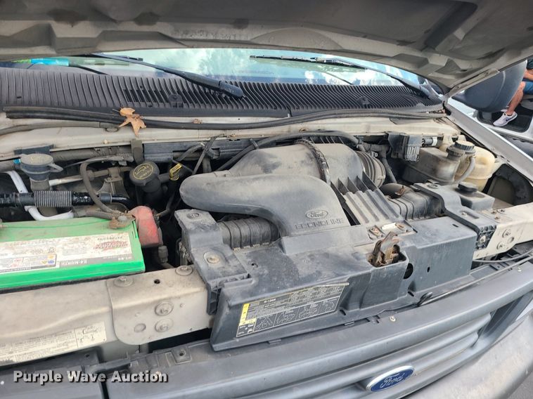 image for item MJ9403 2007 Ford E250 Super Duty  van