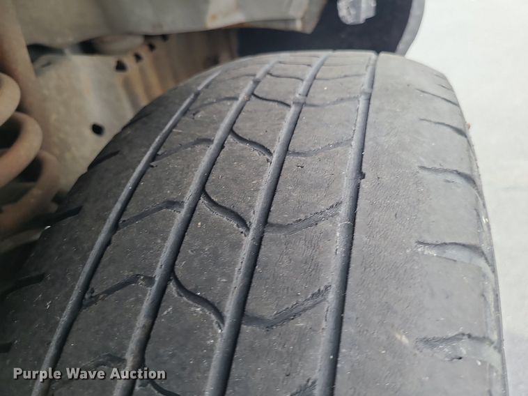 image for item MJ9403 2007 Ford E250 Super Duty  van