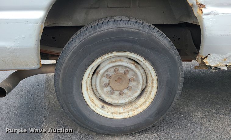 image for item MJ9403 2007 Ford E250 Super Duty  van