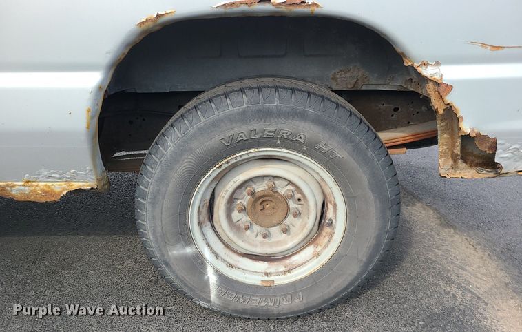 image for item MJ9403 2007 Ford E250 Super Duty  van