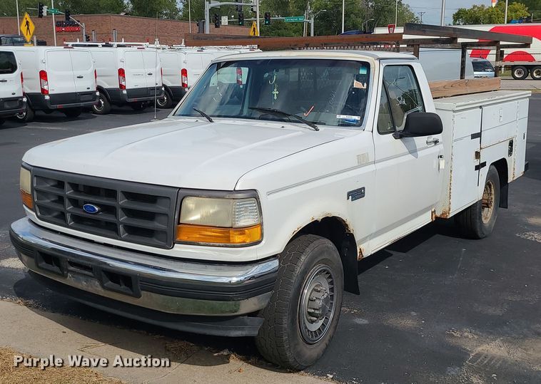 image for item MJ9404 1995 Ford F250  utility bed pickup truck