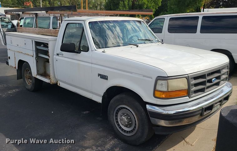 image for item MJ9404 1995 Ford F250  utility bed pickup truck