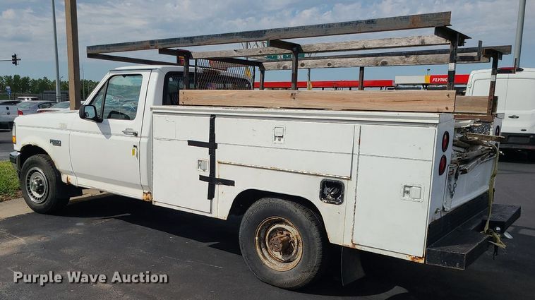 image for item MJ9404 1995 Ford F250  utility bed pickup truck