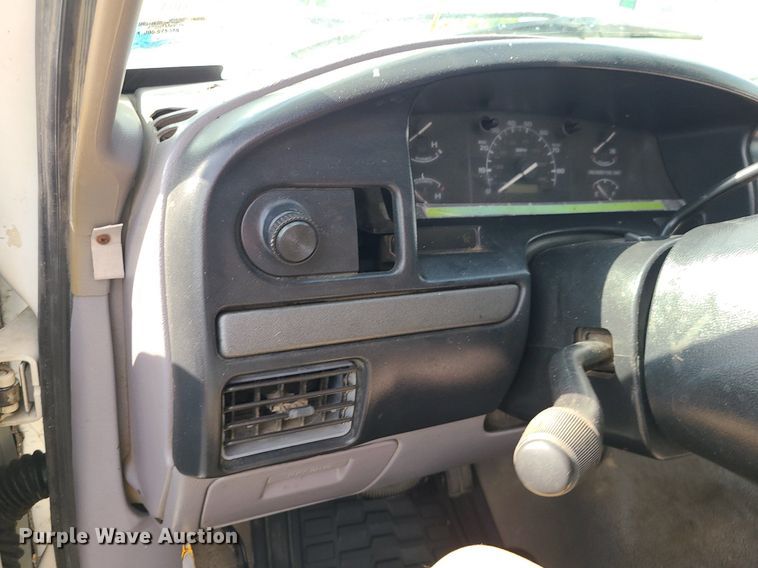 image for item MJ9404 1995 Ford F250  utility bed pickup truck