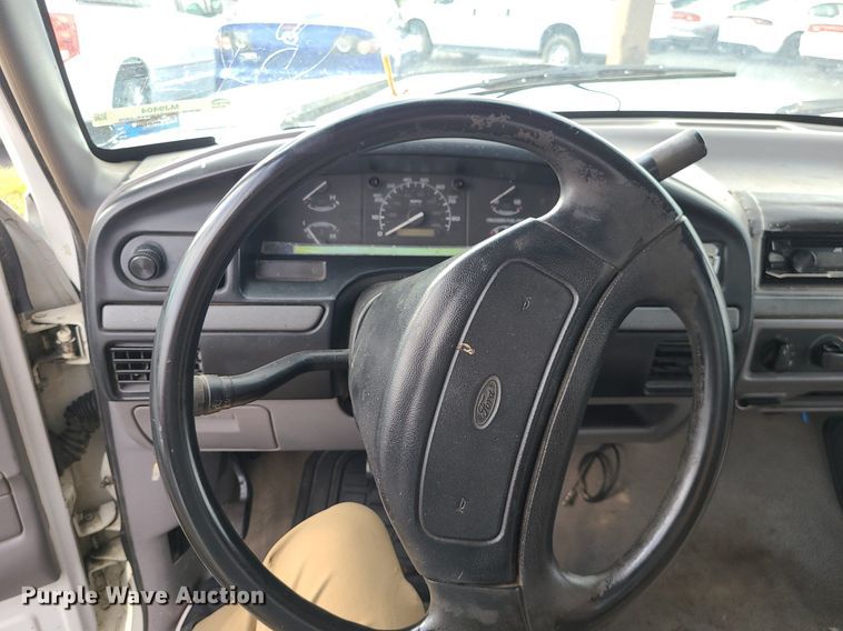 image for item MJ9404 1995 Ford F250  utility bed pickup truck