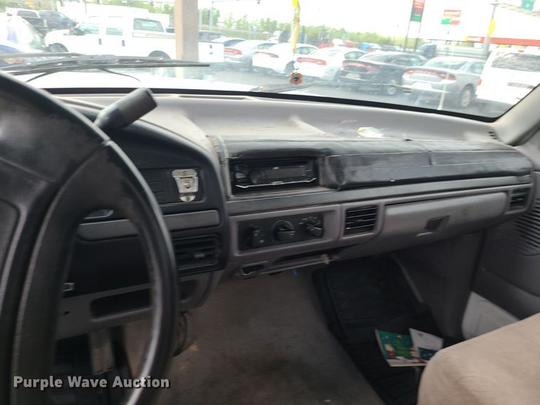 image for item MJ9404 1995 Ford F250  utility bed pickup truck