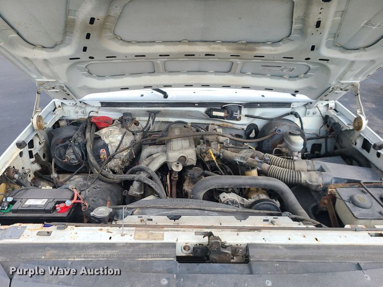 image for item MJ9404 1995 Ford F250  utility bed pickup truck