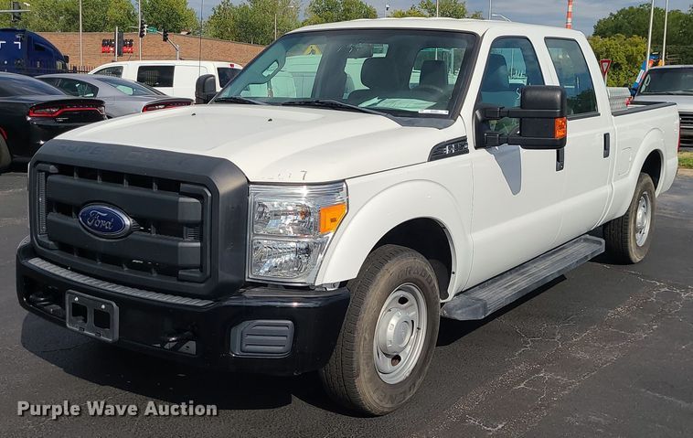 image for item MJ9406 2014 Ford F250 Super Duty  Crew Cab pickup truck