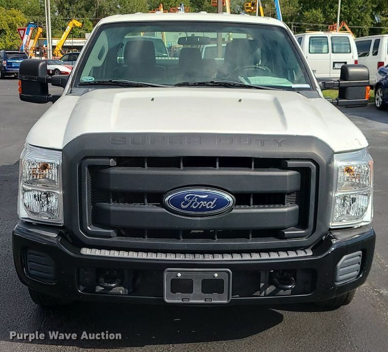 image for item MJ9406 2014 Ford F250 Super Duty  Crew Cab pickup truck
