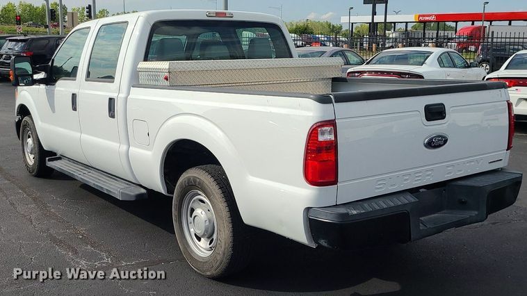 image for item MJ9406 2014 Ford F250 Super Duty  Crew Cab pickup truck