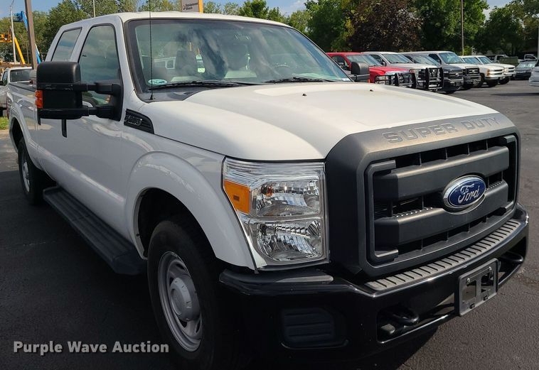 image for item MJ9406 2014 Ford F250 Super Duty  Crew Cab pickup truck