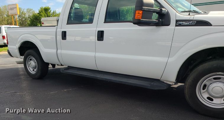 image for item MJ9406 2014 Ford F250 Super Duty  Crew Cab pickup truck
