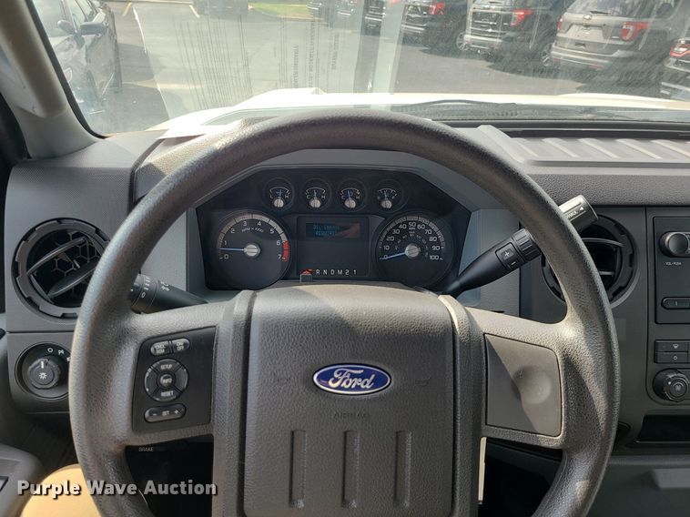 image for item MJ9406 2014 Ford F250 Super Duty  Crew Cab pickup truck