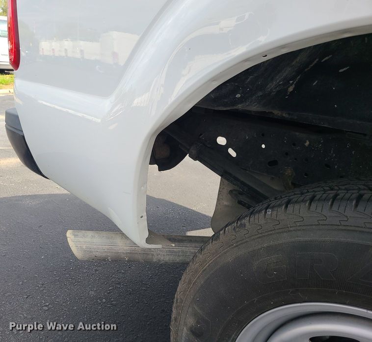 image for item MJ9406 2014 Ford F250 Super Duty  Crew Cab pickup truck