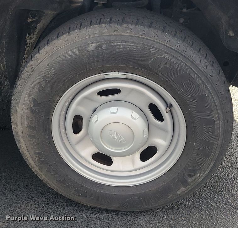 image for item MJ9406 2014 Ford F250 Super Duty  Crew Cab pickup truck