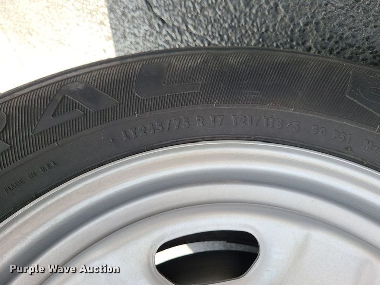 image for item MJ9406 2014 Ford F250 Super Duty  Crew Cab pickup truck