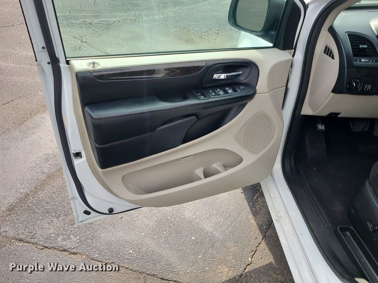 image for item MJ9407 2016 Dodge Grand Caravan  van