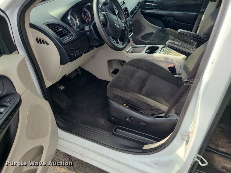 image for item MJ9407 2016 Dodge Grand Caravan  van