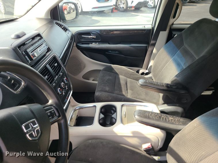 image for item MJ9407 2016 Dodge Grand Caravan  van