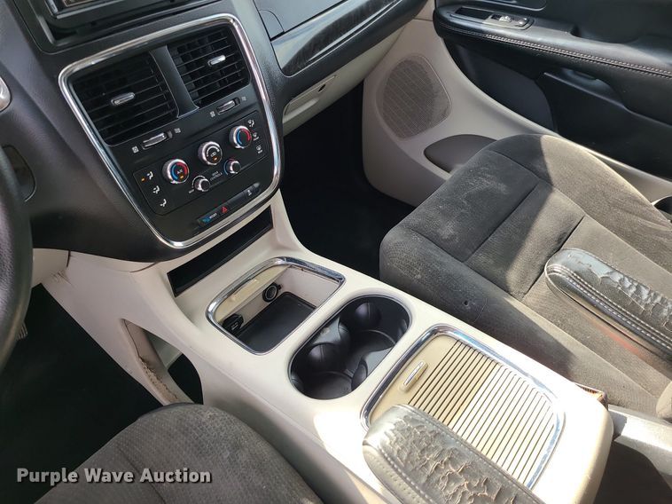 image for item MJ9407 2016 Dodge Grand Caravan  van