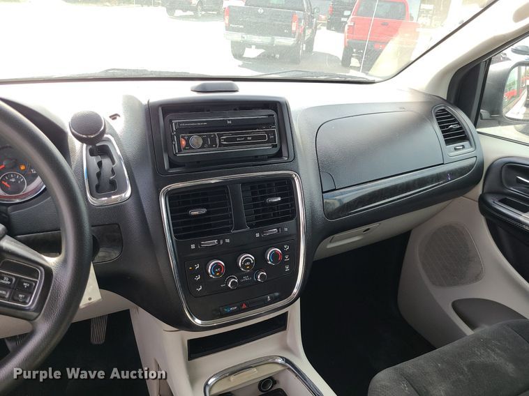 image for item MJ9407 2016 Dodge Grand Caravan  van