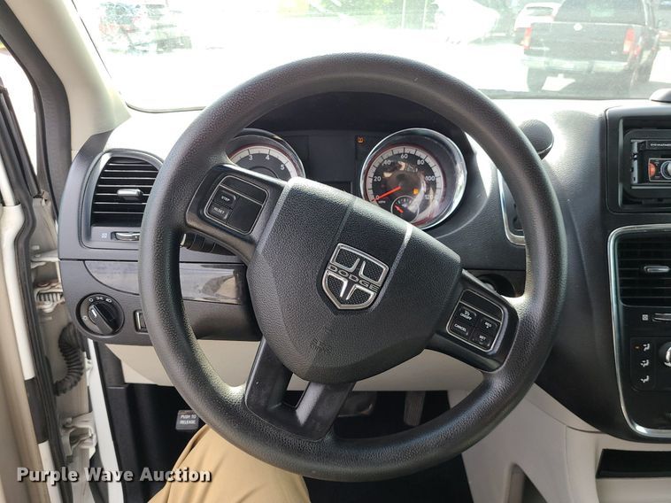 image for item MJ9407 2016 Dodge Grand Caravan  van