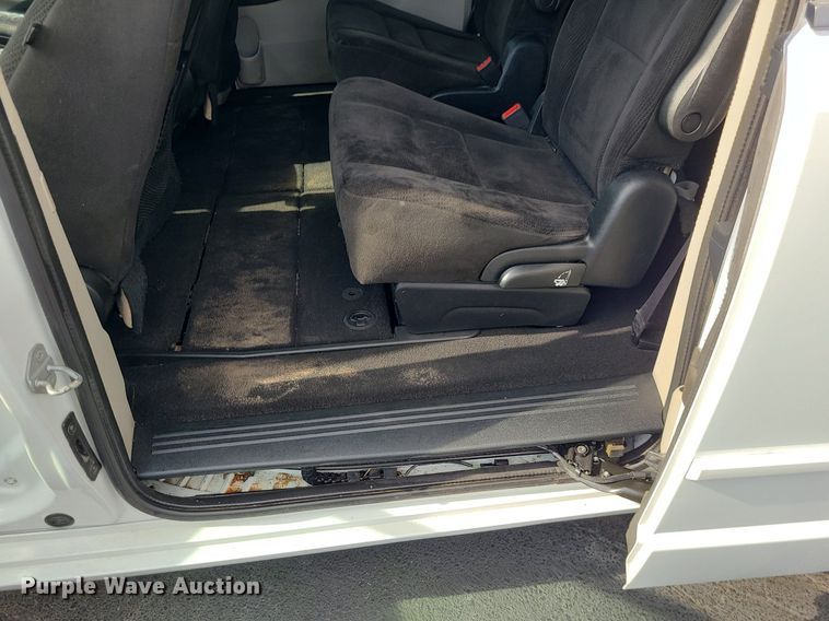 image for item MJ9407 2016 Dodge Grand Caravan  van