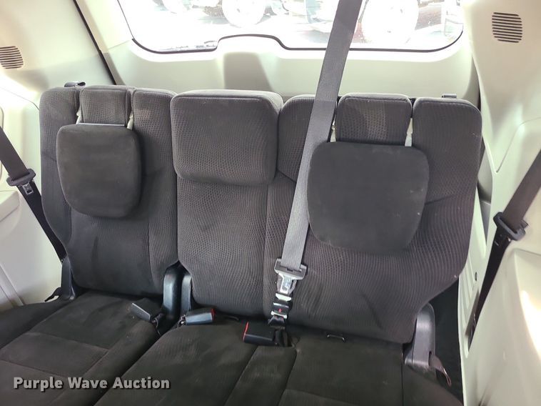 image for item MJ9407 2016 Dodge Grand Caravan  van