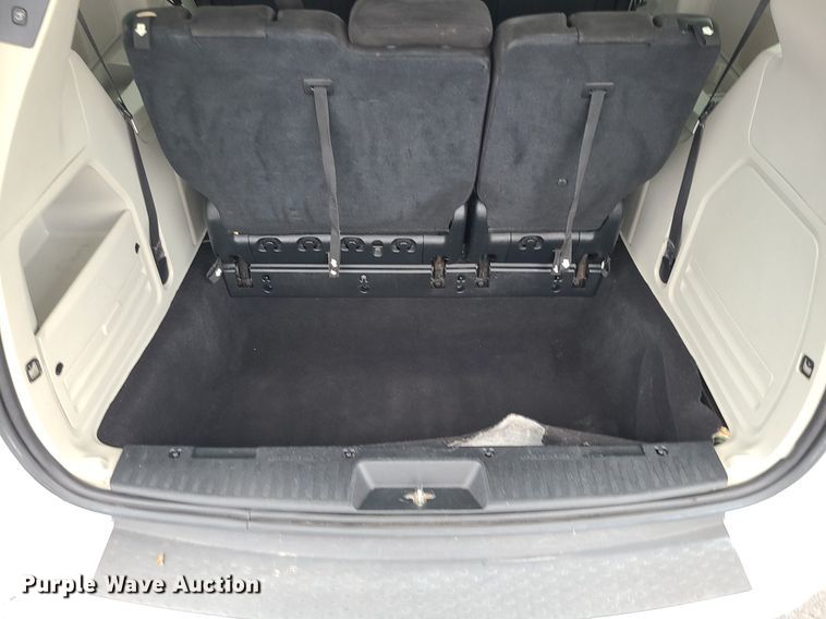 image for item MJ9407 2016 Dodge Grand Caravan  van