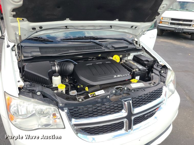 image for item MJ9407 2016 Dodge Grand Caravan  van